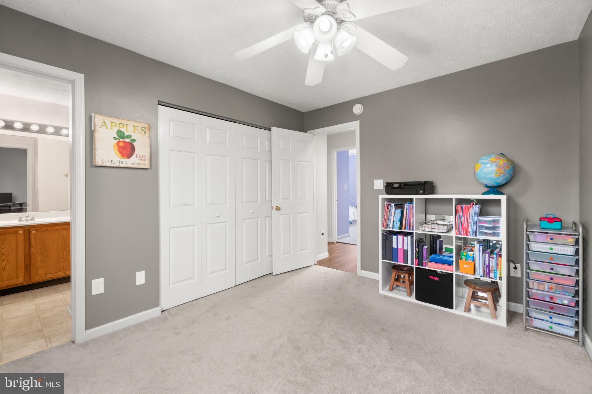 FOX CHASE - Residential