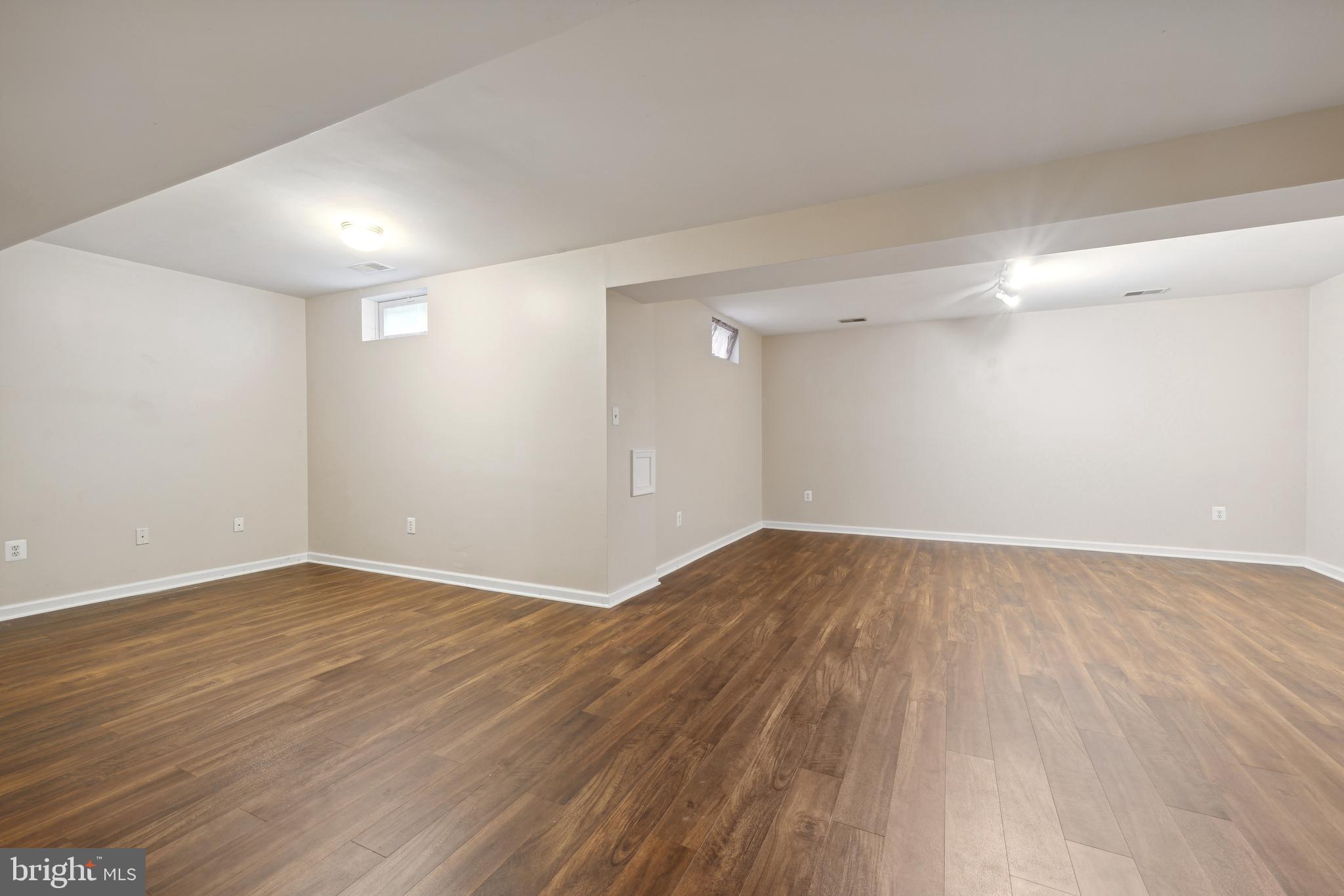 WALNUT RIDGE - Residential