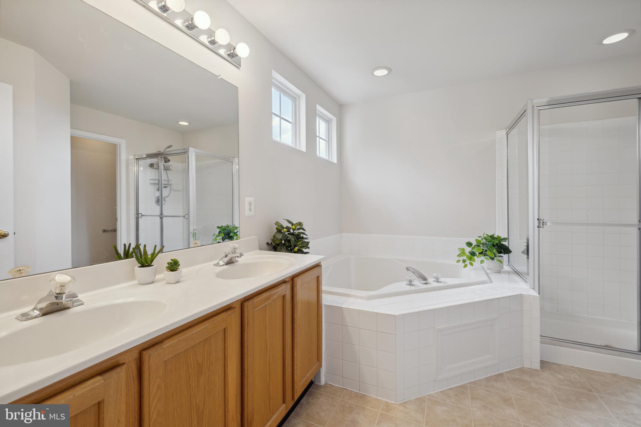 WALNUT RIDGE - Residential