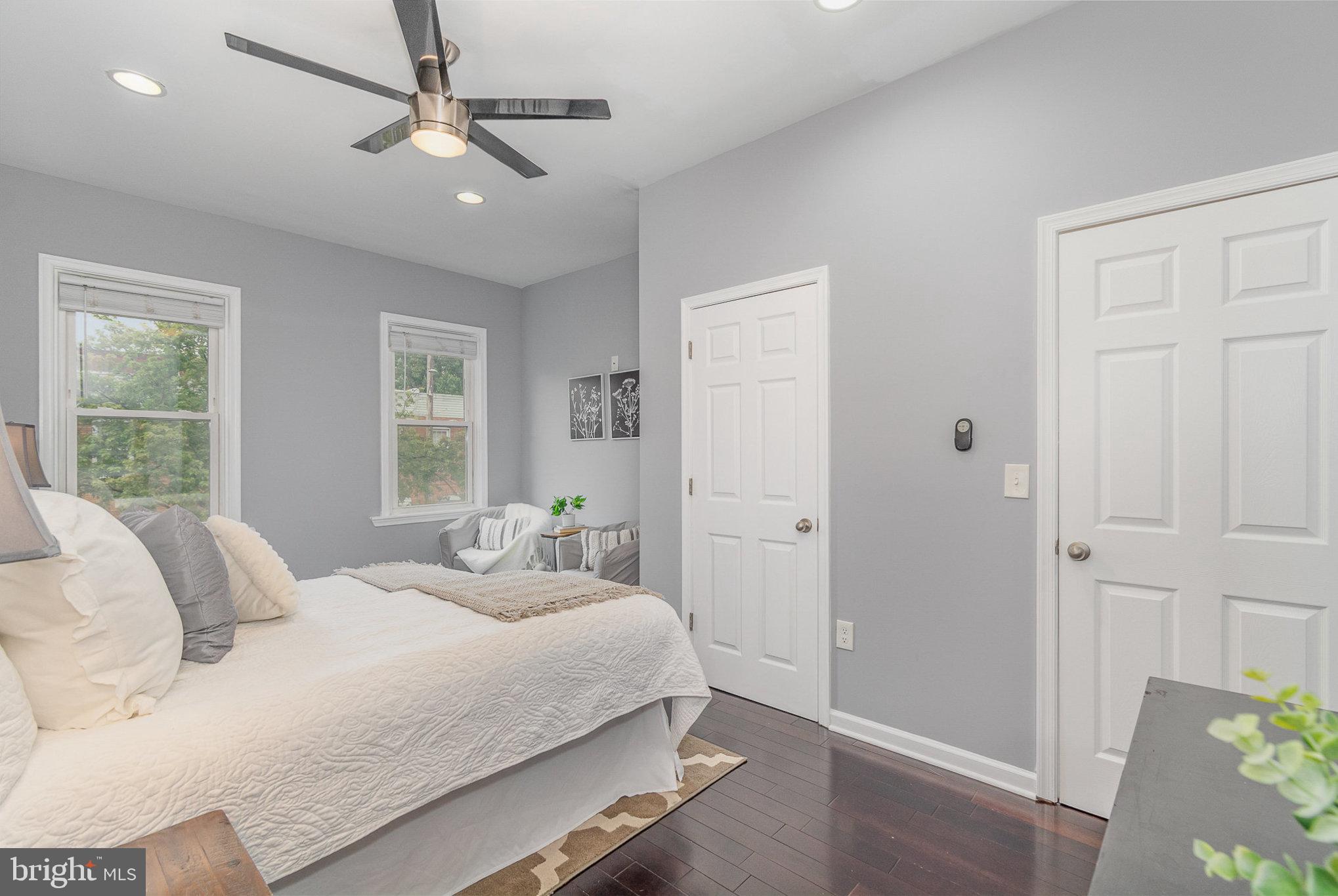 GREEKTOWN - Residential