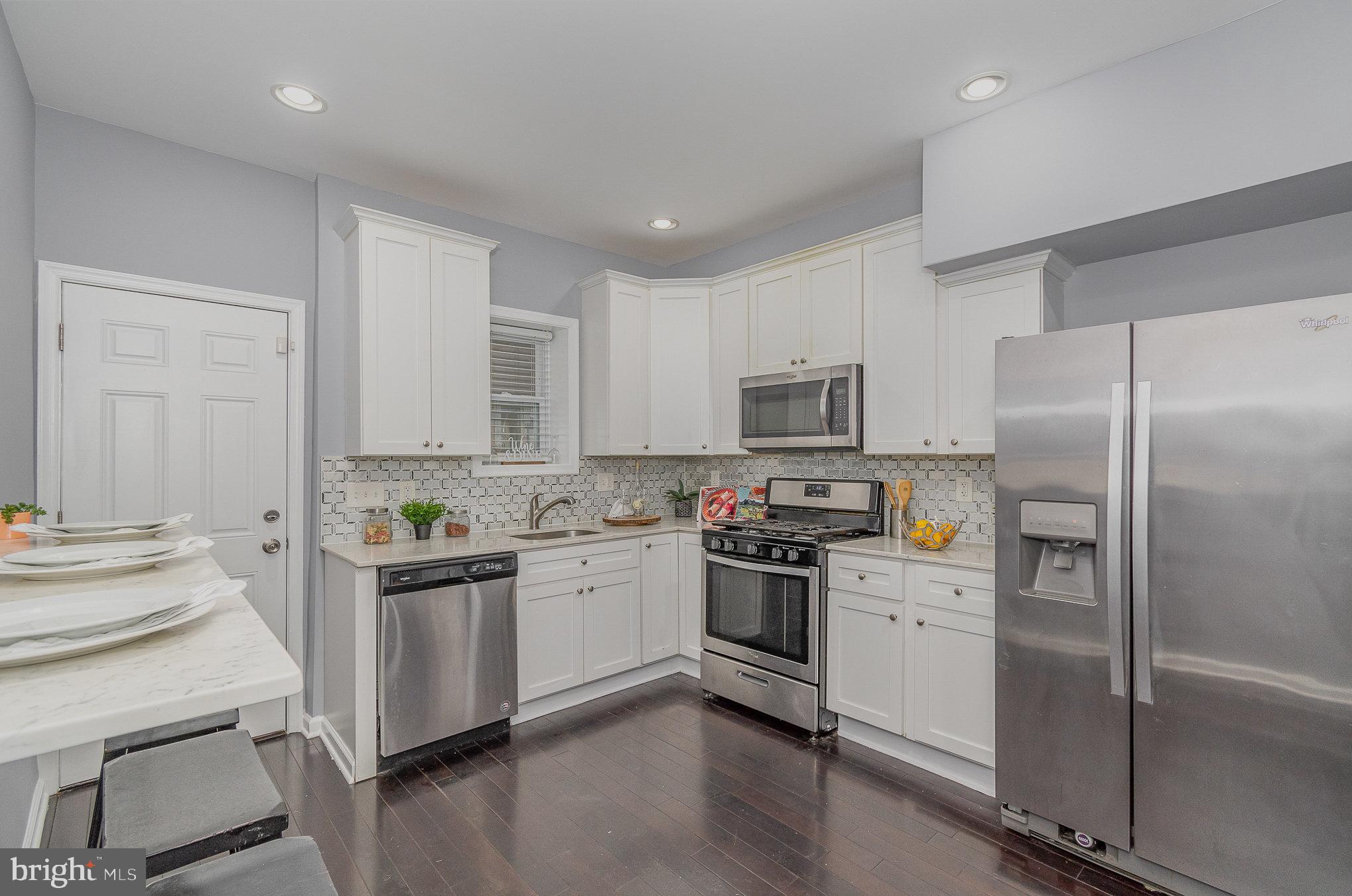 GREEKTOWN - Residential