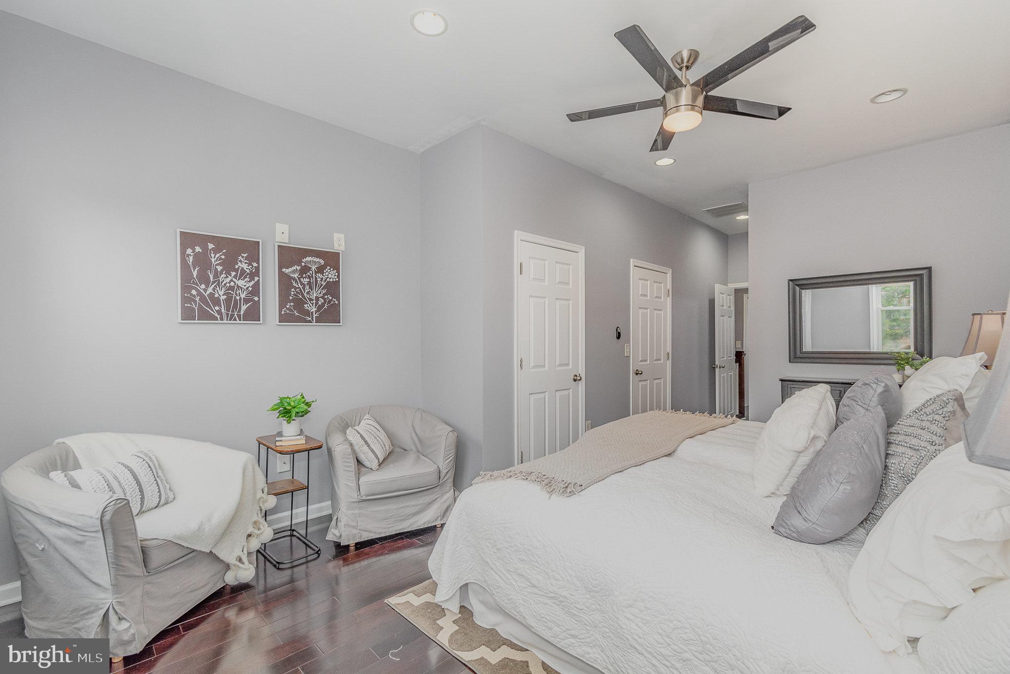 GREEKTOWN - Residential