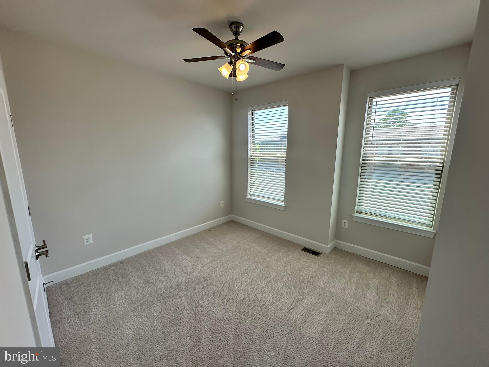 MANASSAS GATEWAY - Residential Lease