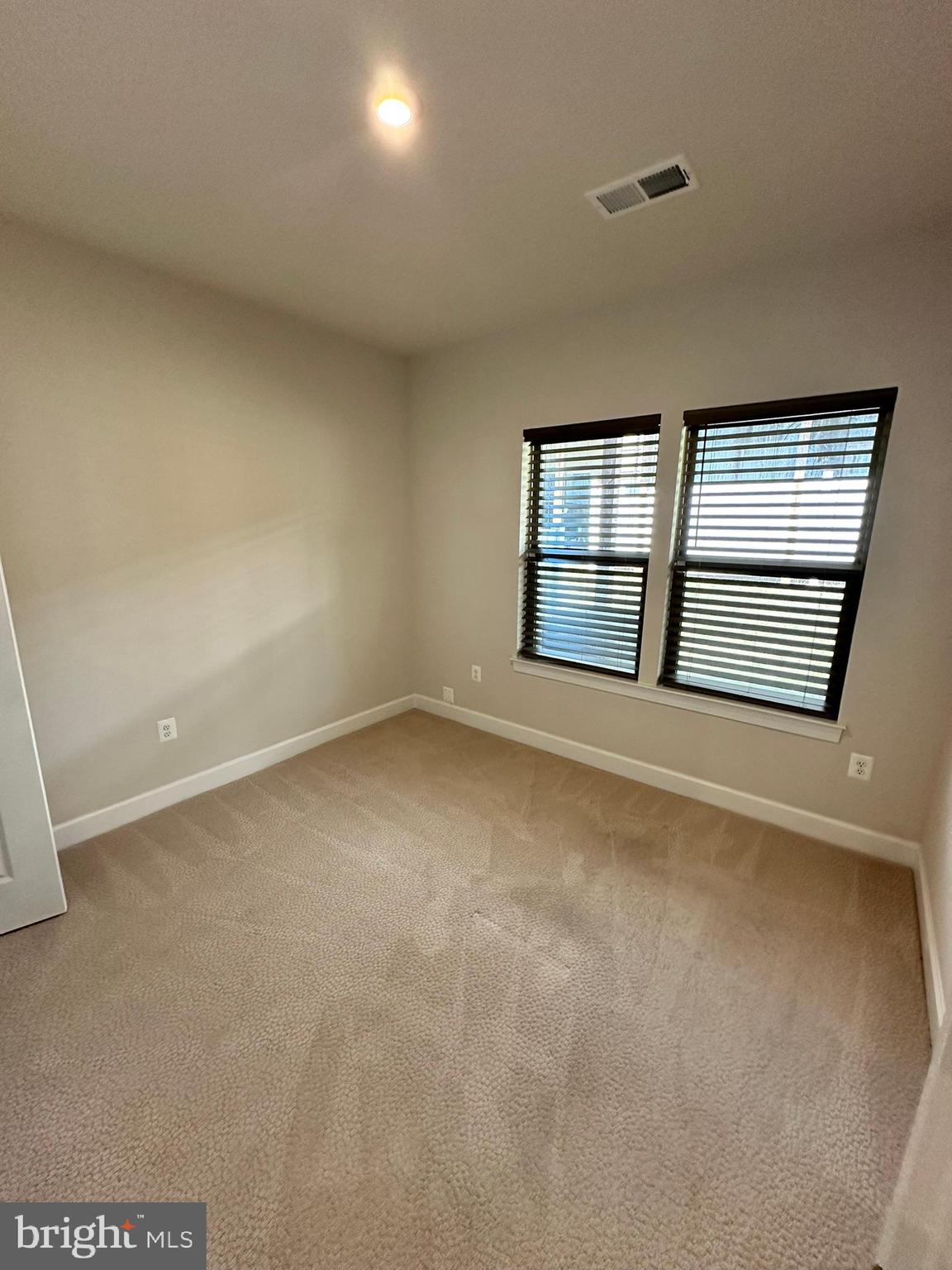 MANASSAS GATEWAY - Residential Lease