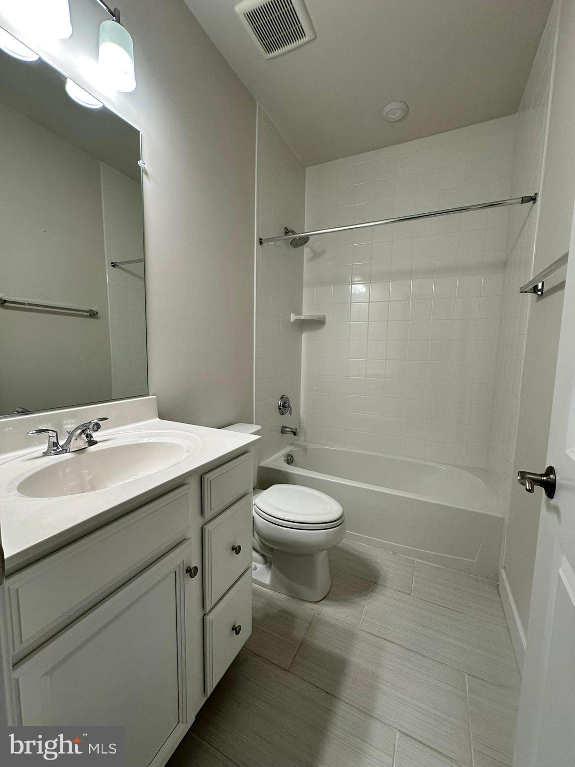 MANASSAS GATEWAY - Residential Lease