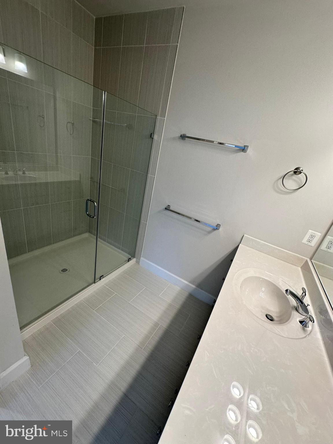 MANASSAS GATEWAY - Residential Lease