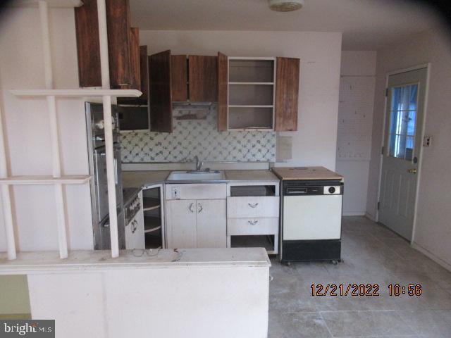 ACADEMY ACRES - Residential