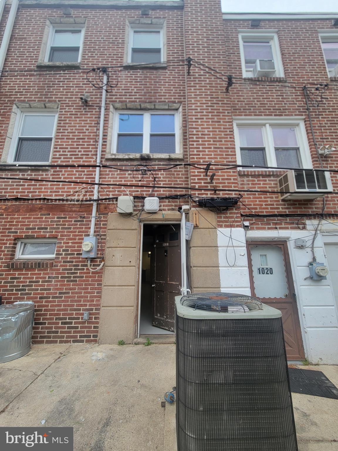 1022 WINDSOR ROAD