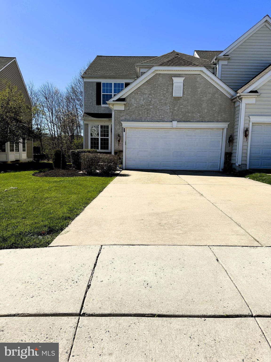 LONGFORD CROSSING - Residential