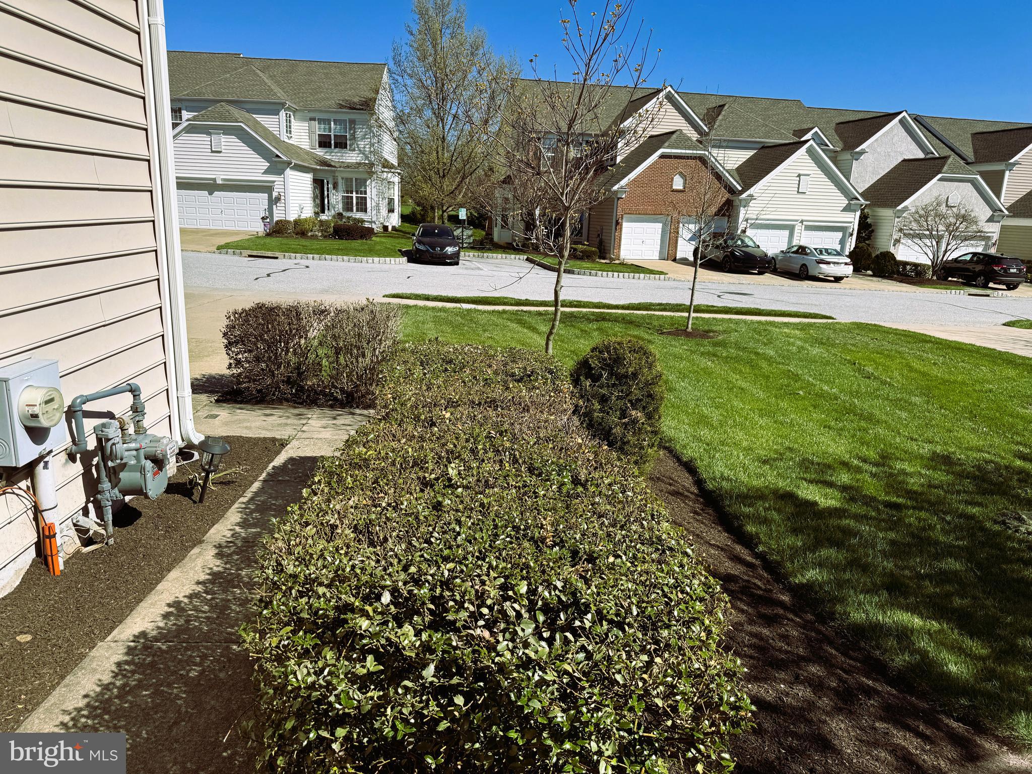 LONGFORD CROSSING - Residential