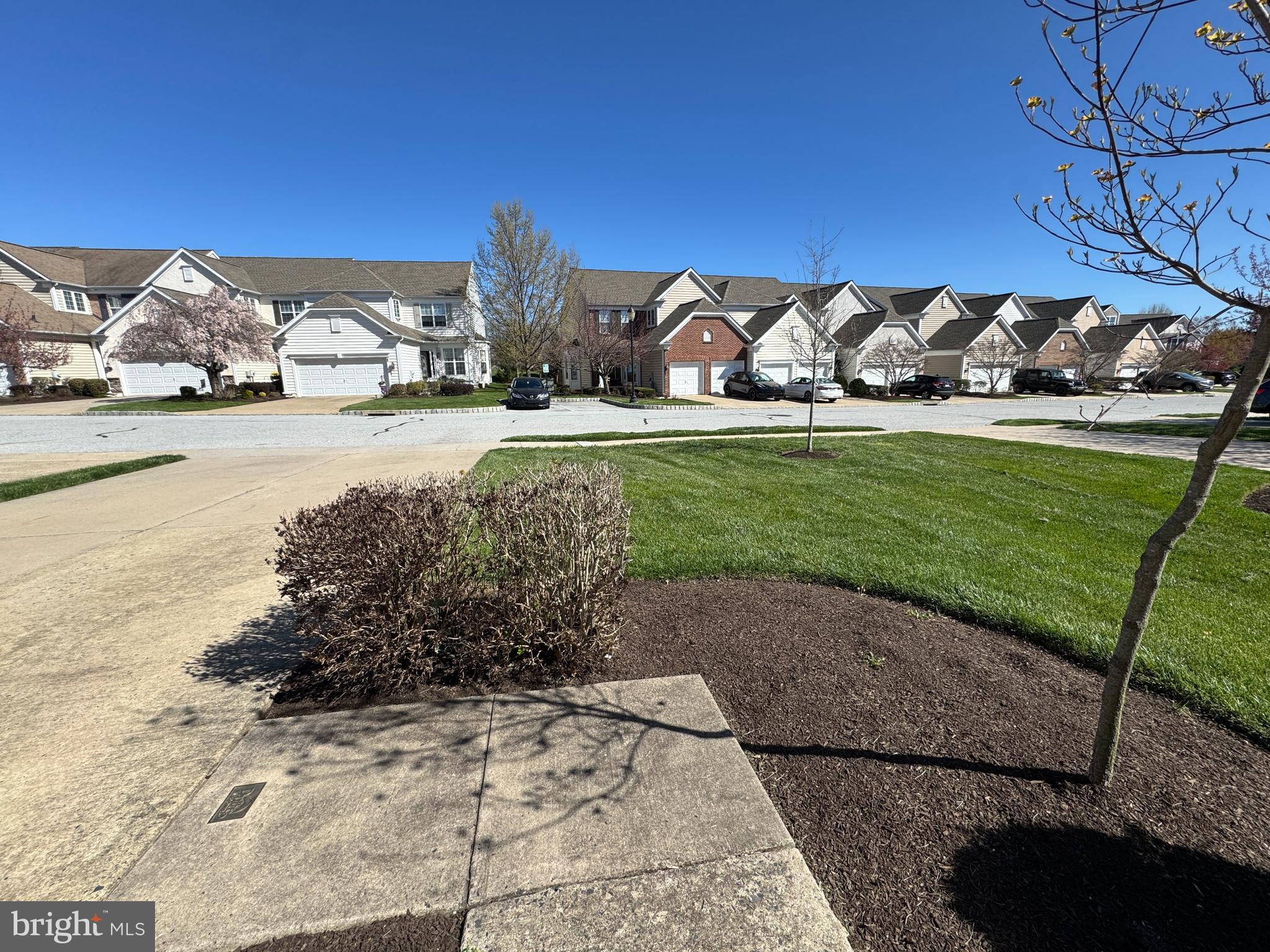 LONGFORD CROSSING - Residential