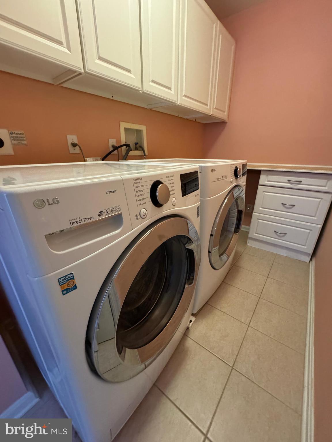 LONGFORD CROSSING - Residential