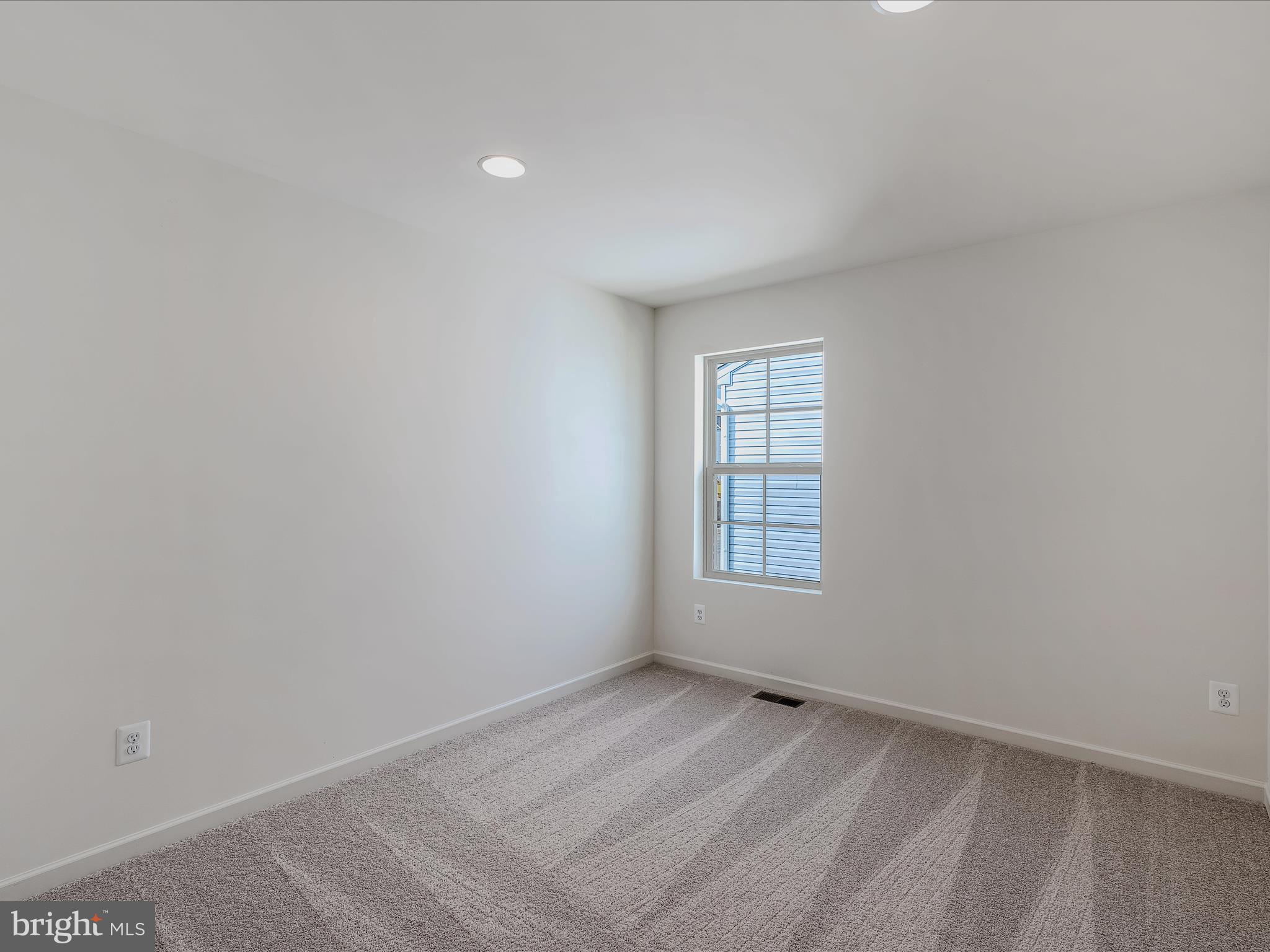 OVERLOOK AT RIVERSIDE - Residential Lease