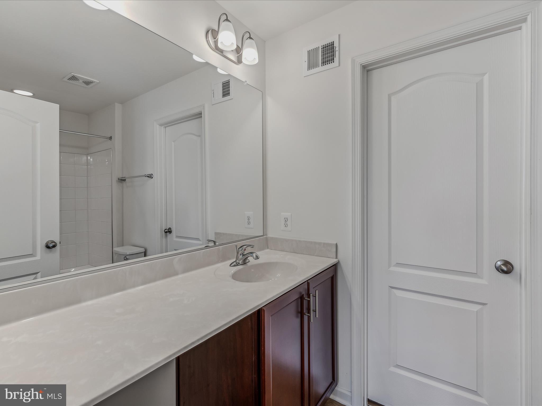 OVERLOOK AT RIVERSIDE - Residential Lease