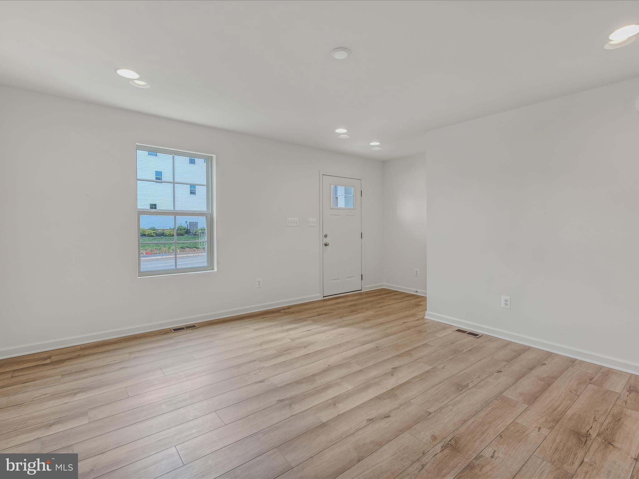 OVERLOOK AT RIVERSIDE - Residential Lease