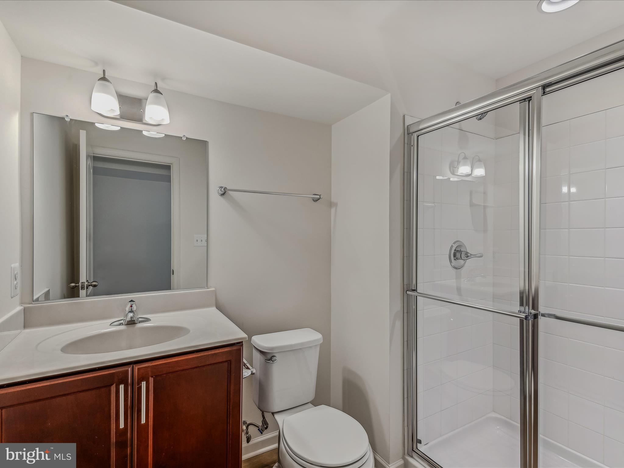 OVERLOOK AT RIVERSIDE - Residential Lease