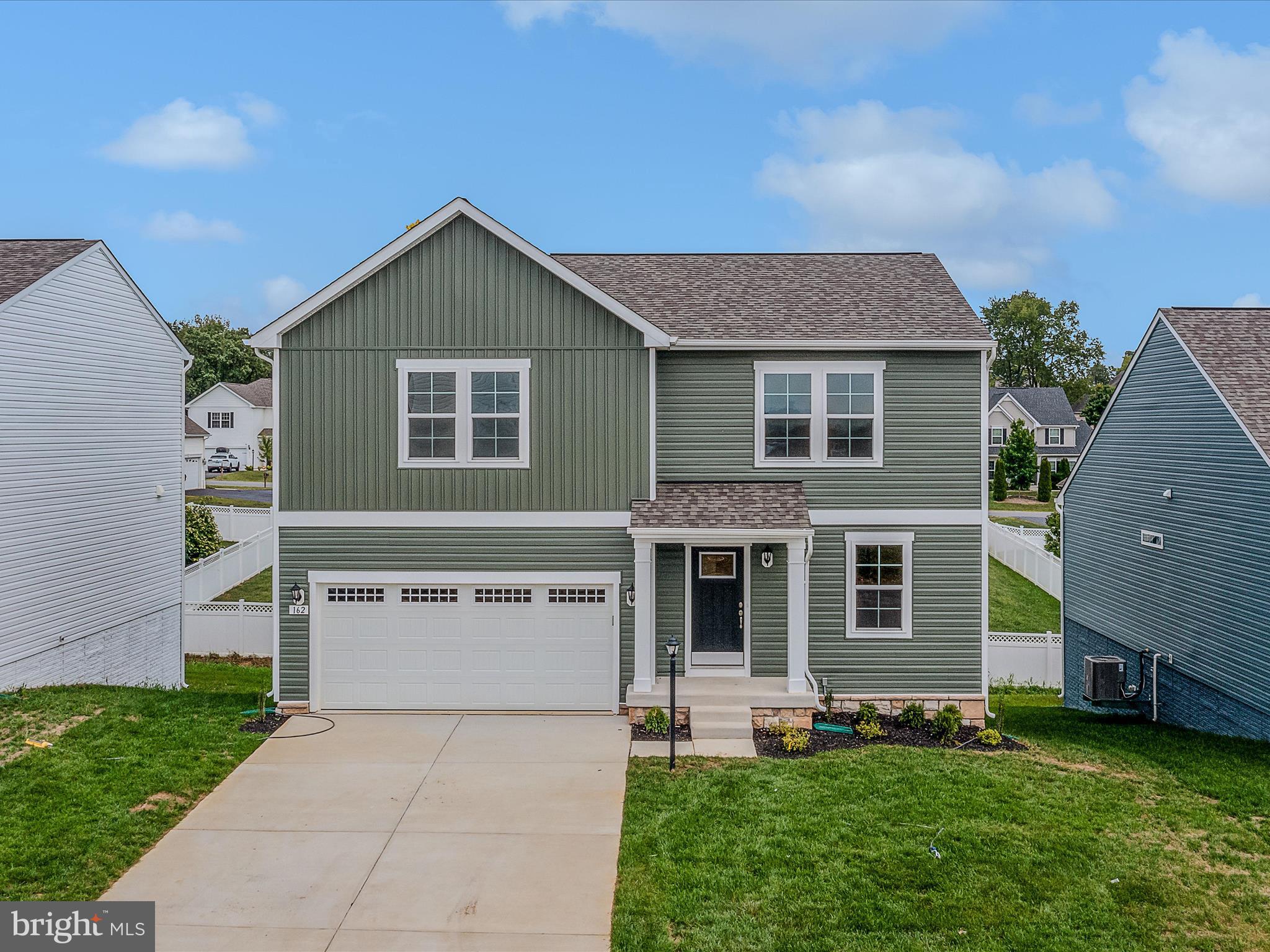 OVERLOOK AT RIVERSIDE - Residential Lease