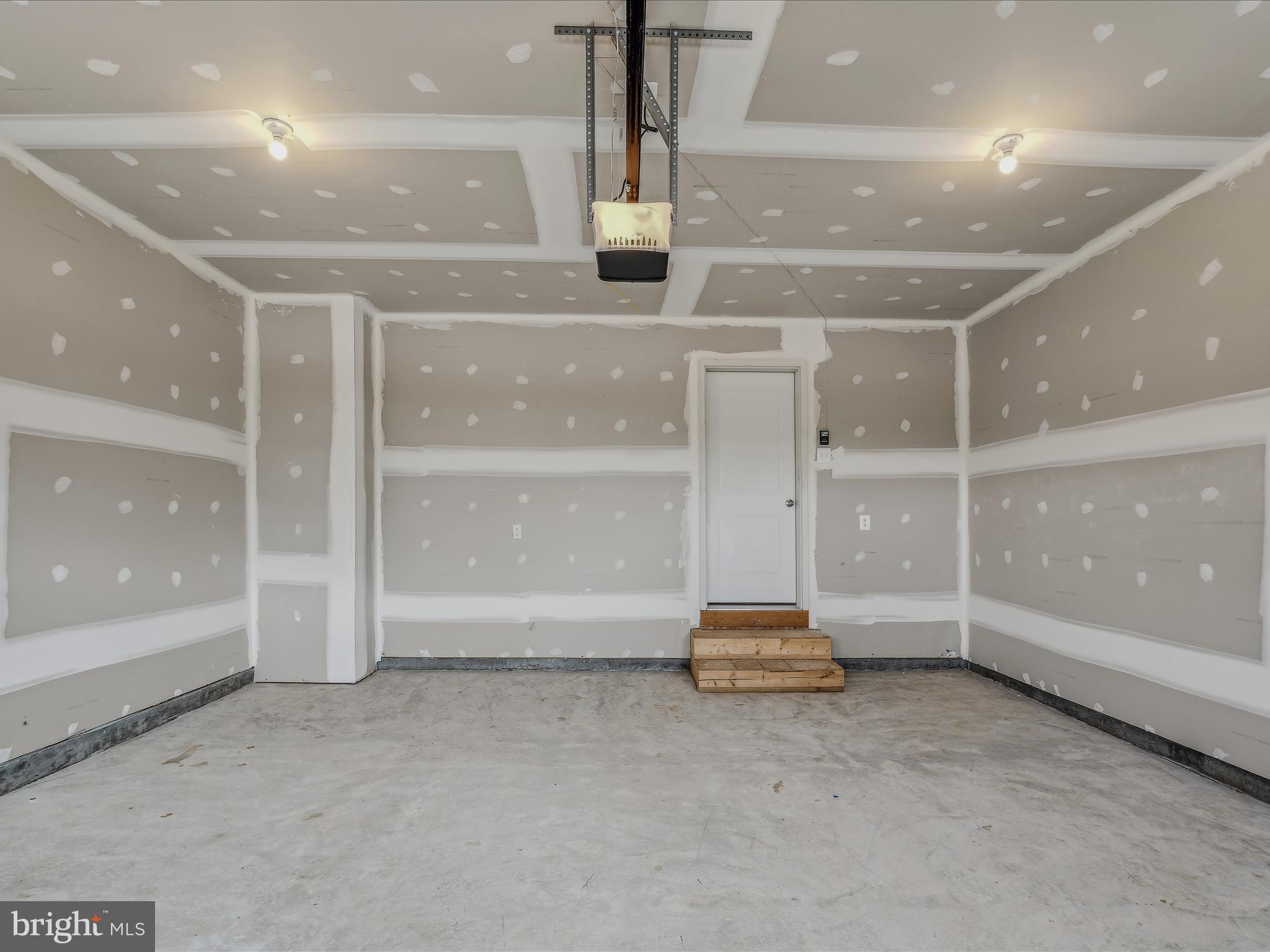 OVERLOOK AT RIVERSIDE - Residential Lease