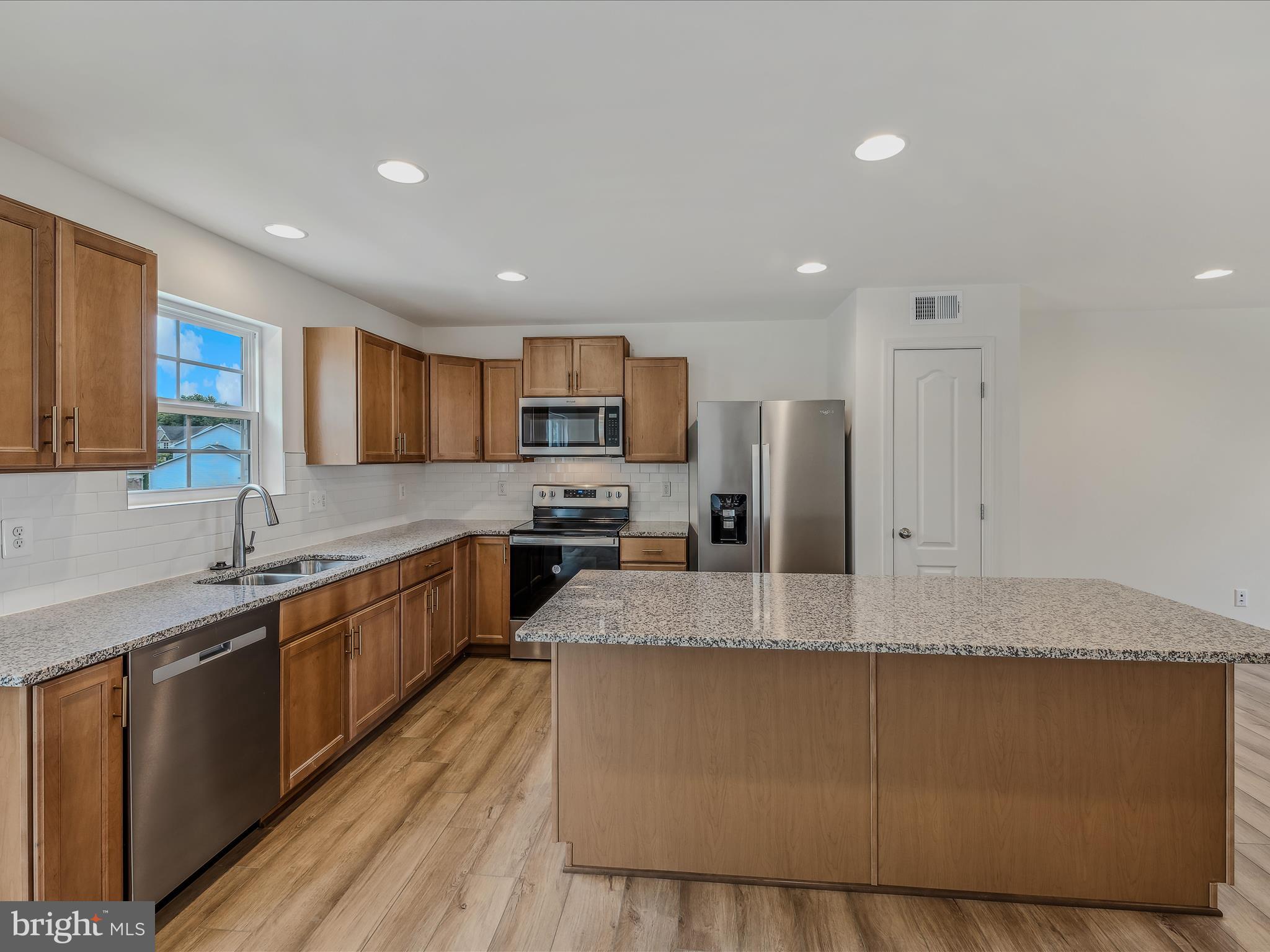 OVERLOOK AT RIVERSIDE - Residential Lease