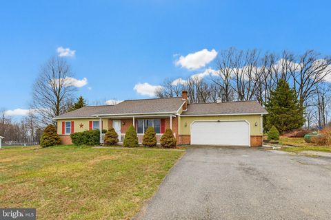 Homes For Sale - 5787 Lincoln Highway<br/> Lancaster County, GAP, PA 17527