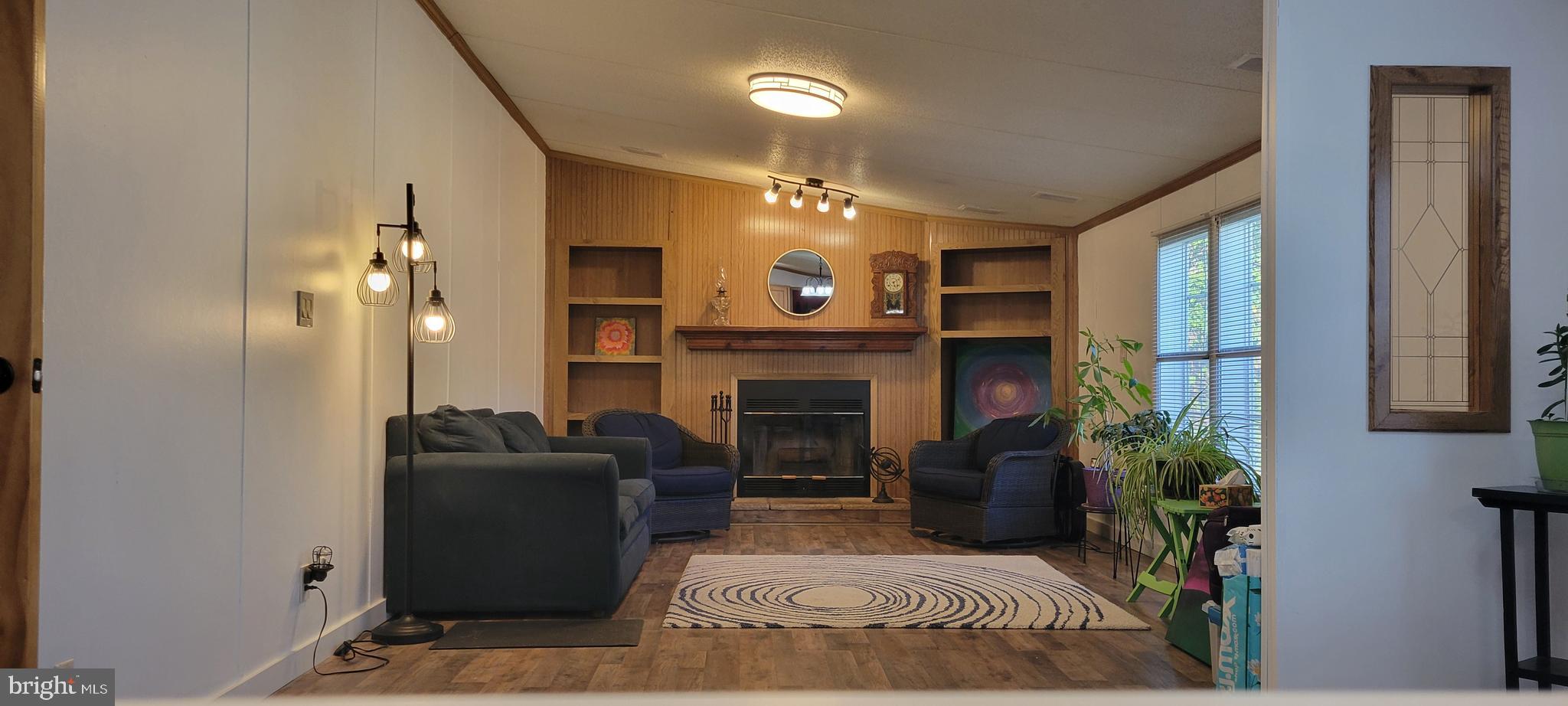 PLEASANT HILLS TR - Residential