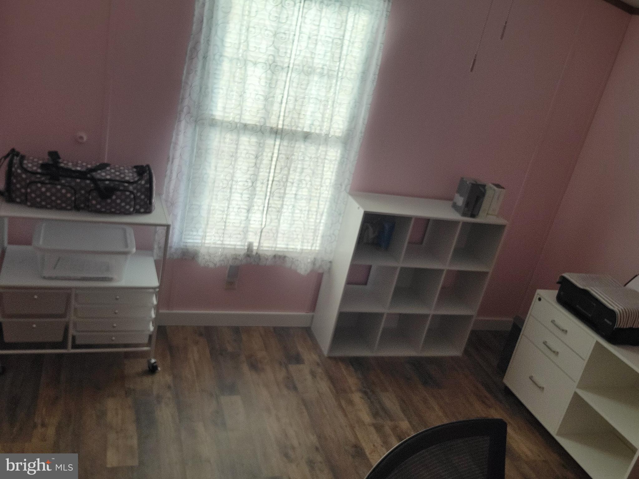 PLEASANT HILLS TR - Residential