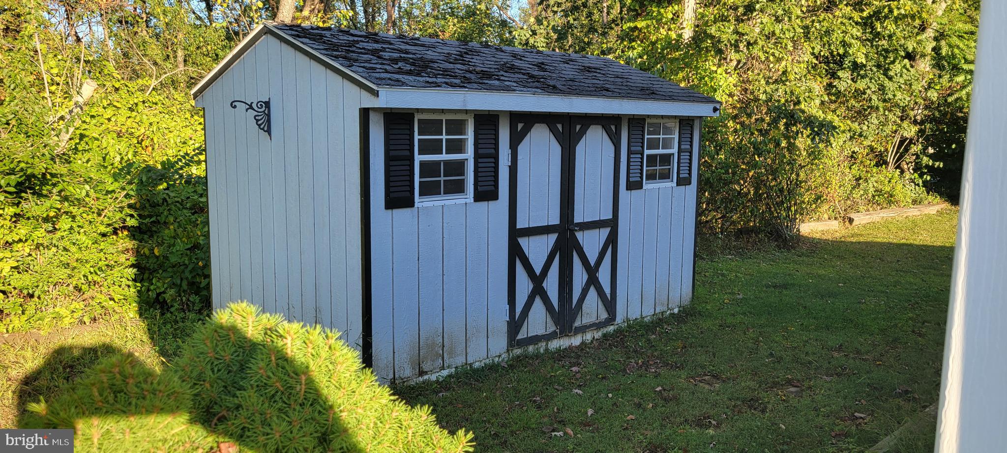 PLEASANT HILLS TR - Residential