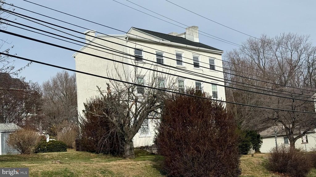 Photo of 281 E Matsonford Road, CONSHOHOCKEN, PA 19428 (MLS # PAMC2163246)