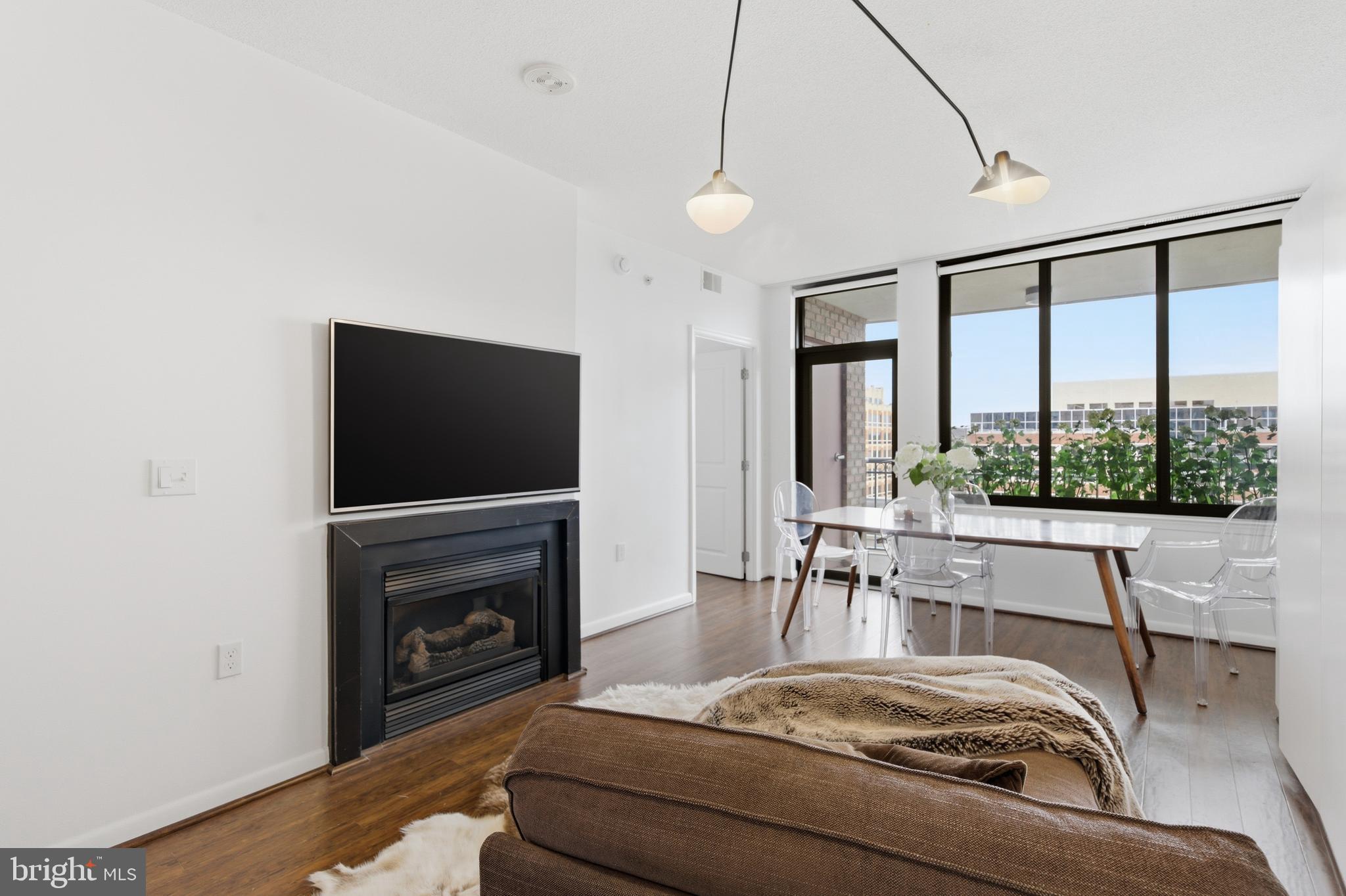 851 N GLEBE ROAD 915