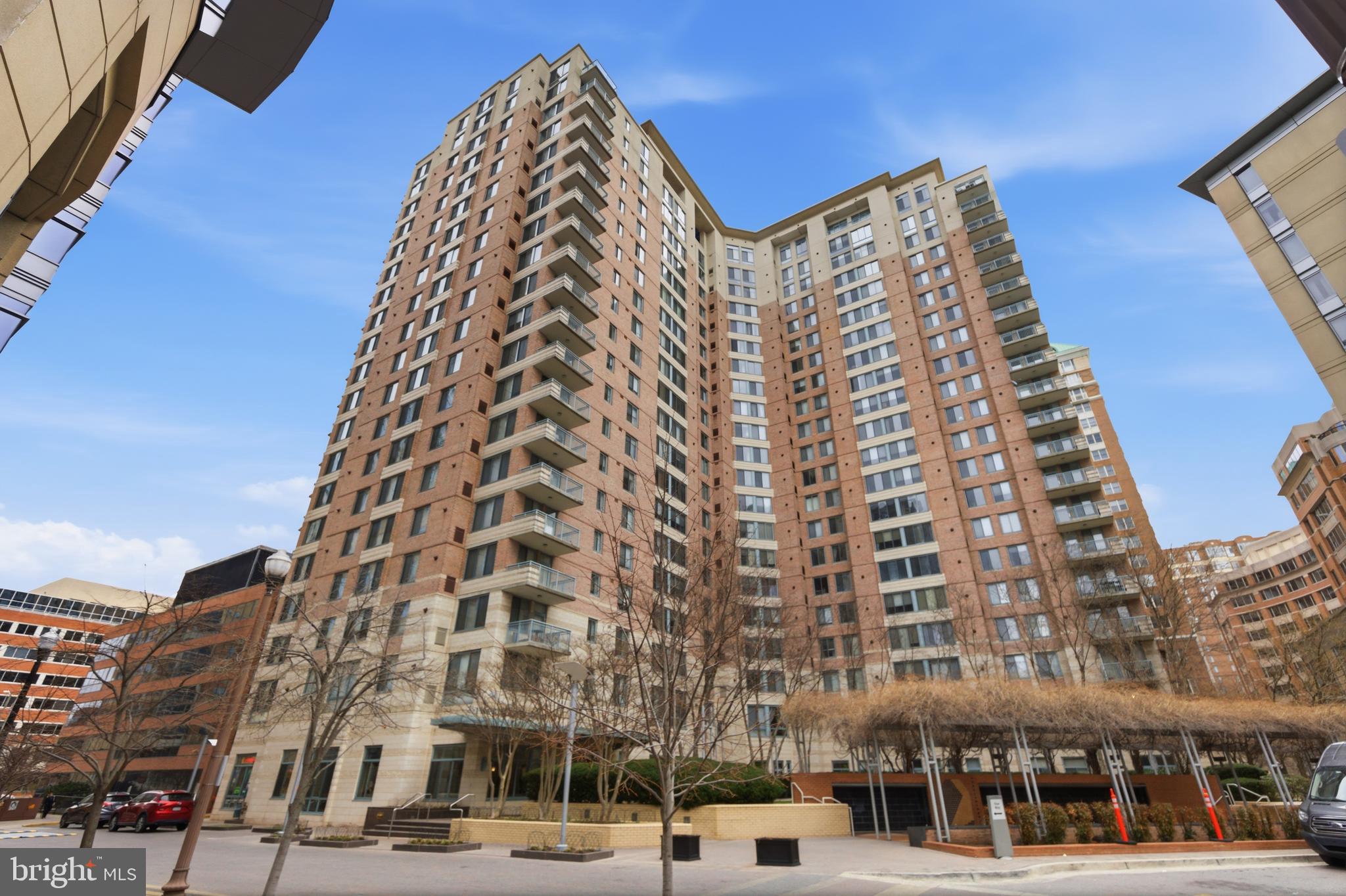 851 N GLEBE ROAD 915