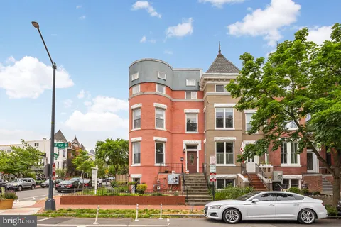 MLS: DCDC2260312