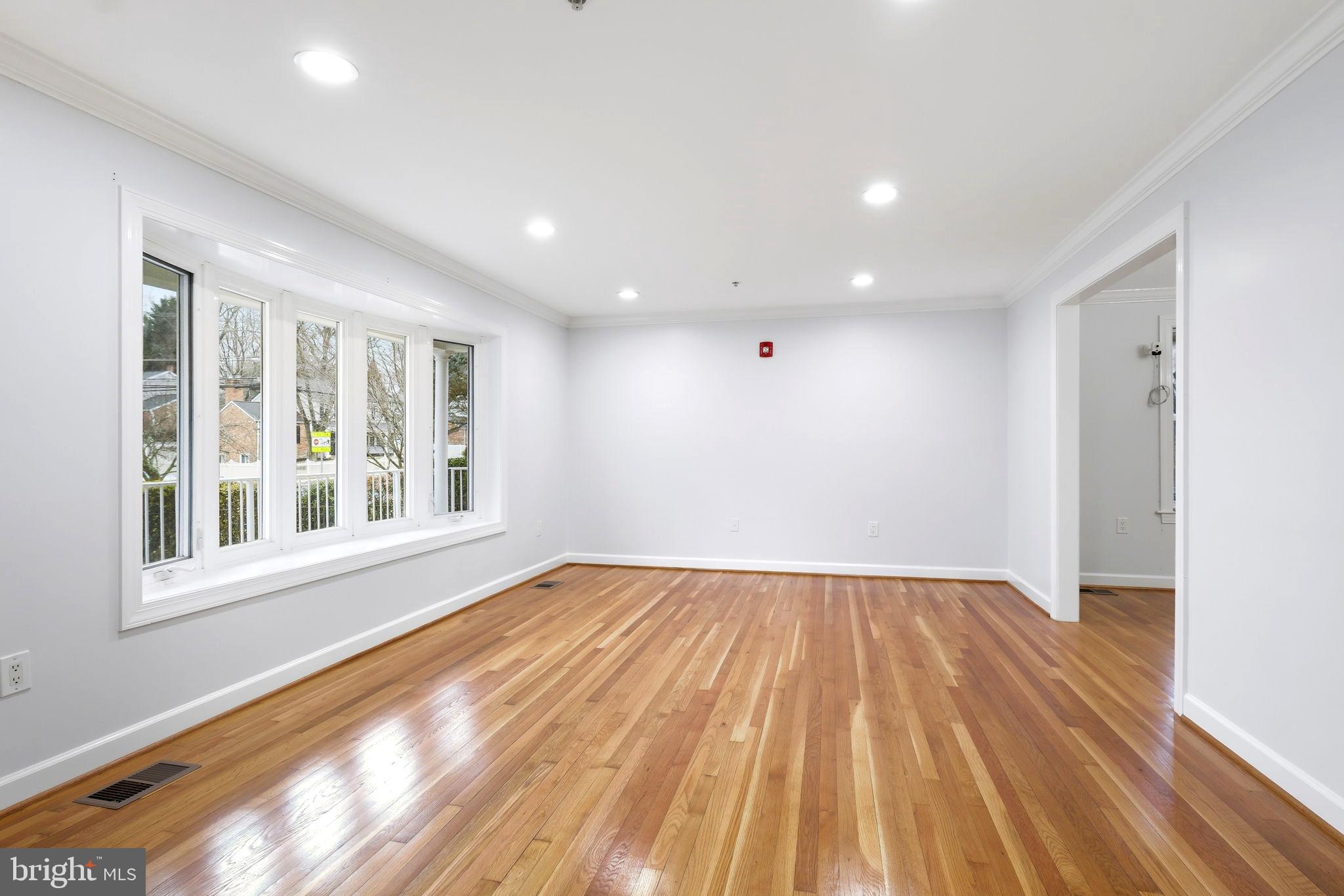 711 LAMBERTON DRIVE