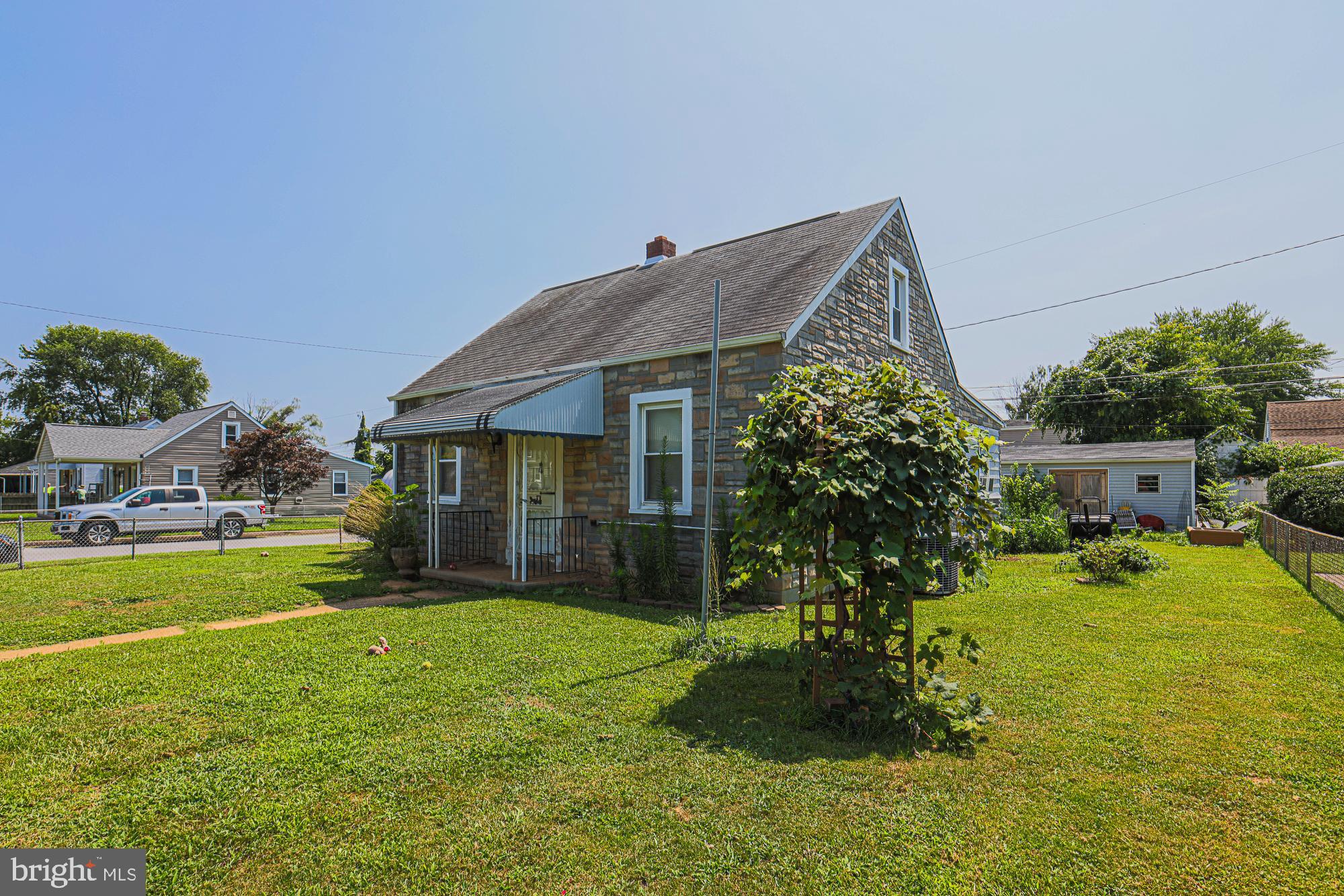 EASTERN TERRACE - Residential