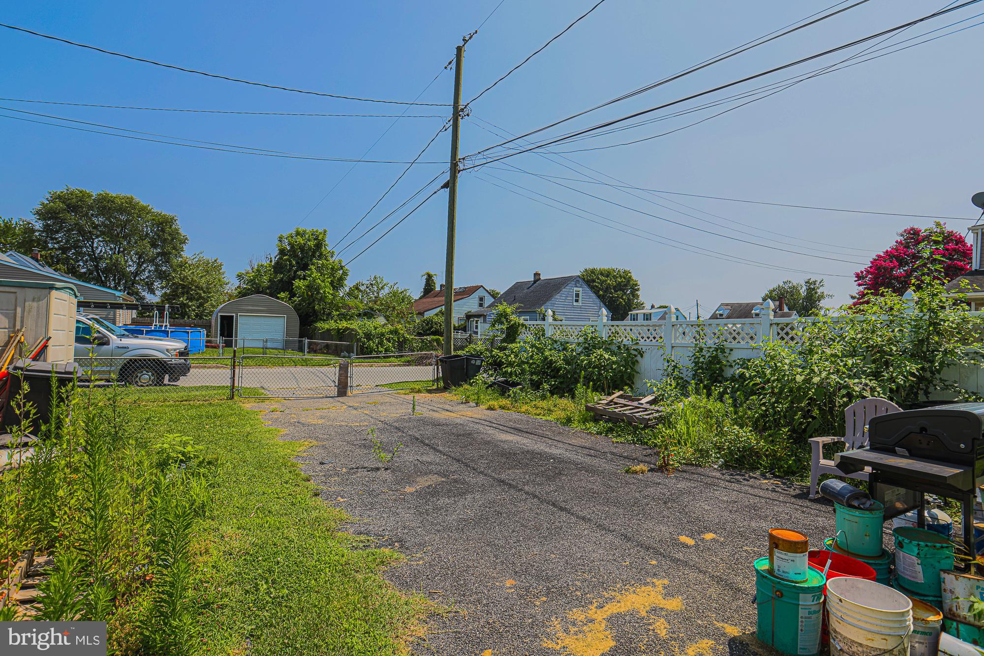 EASTERN TERRACE - Residential