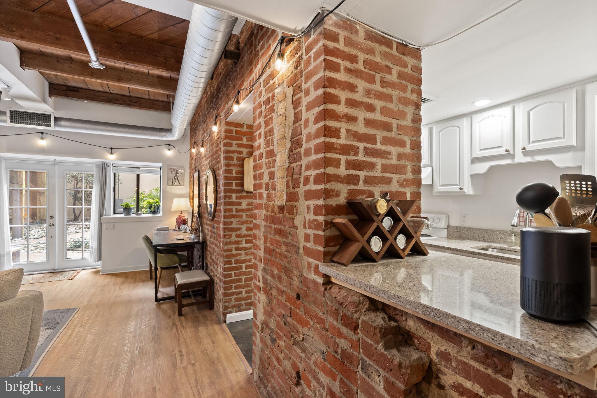 OLD CITY - Residential