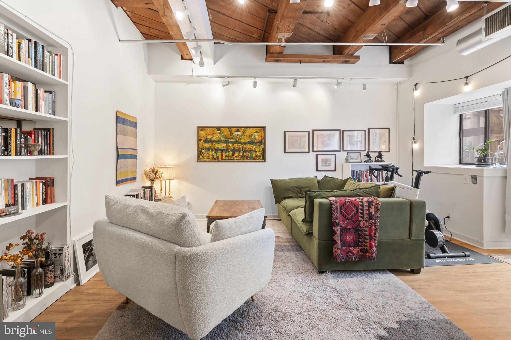 OLD CITY - Residential