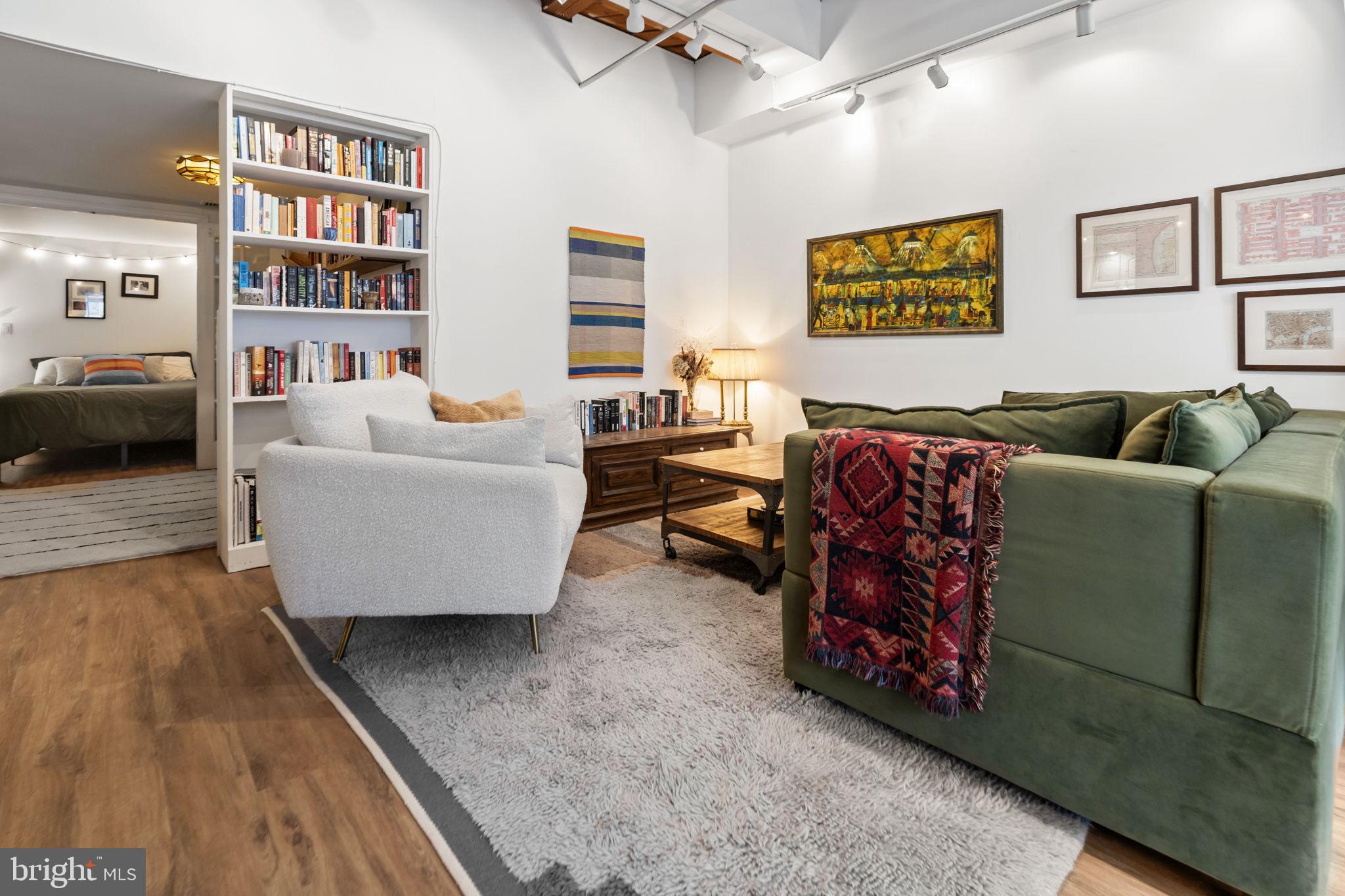 OLD CITY - Residential