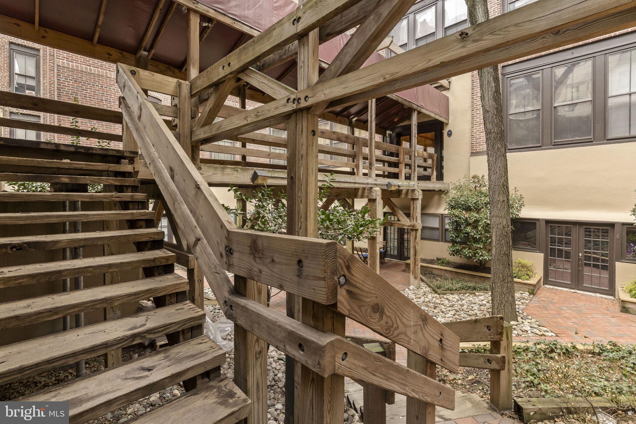 OLD CITY - Residential