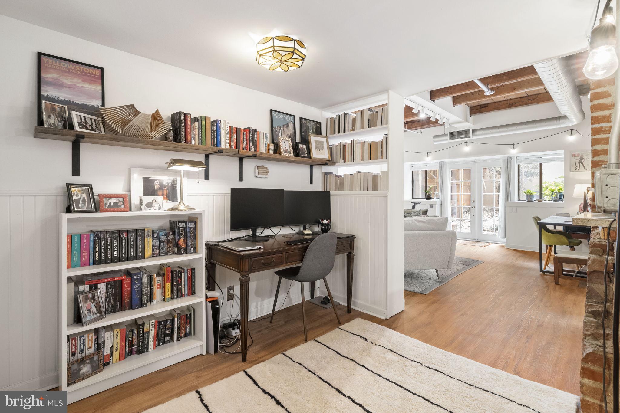 OLD CITY - Residential