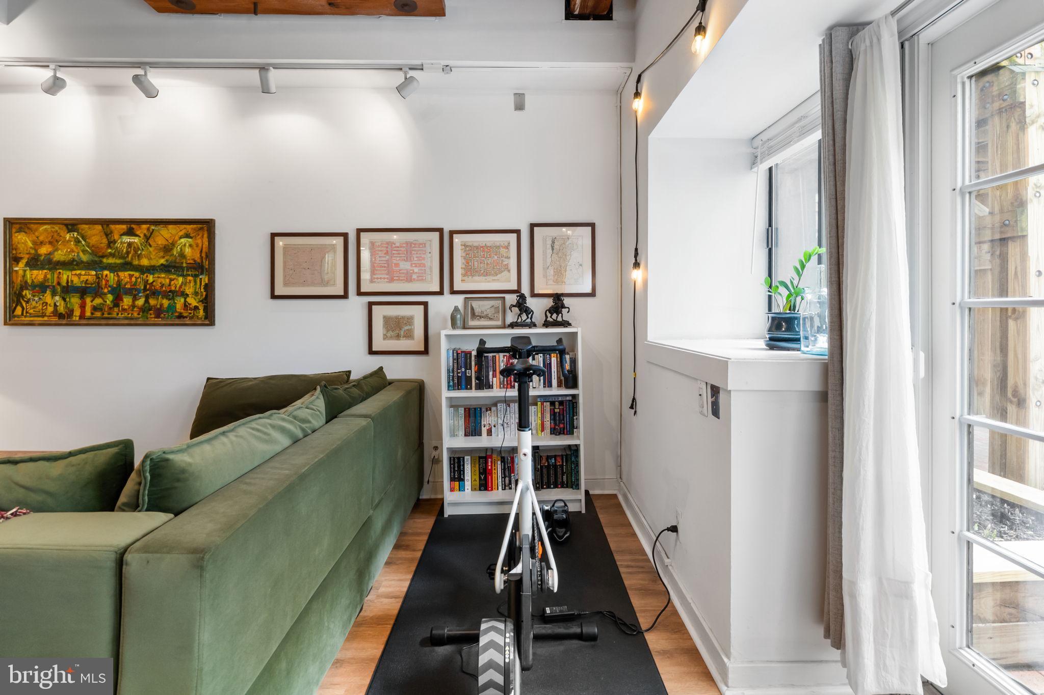 OLD CITY - Residential