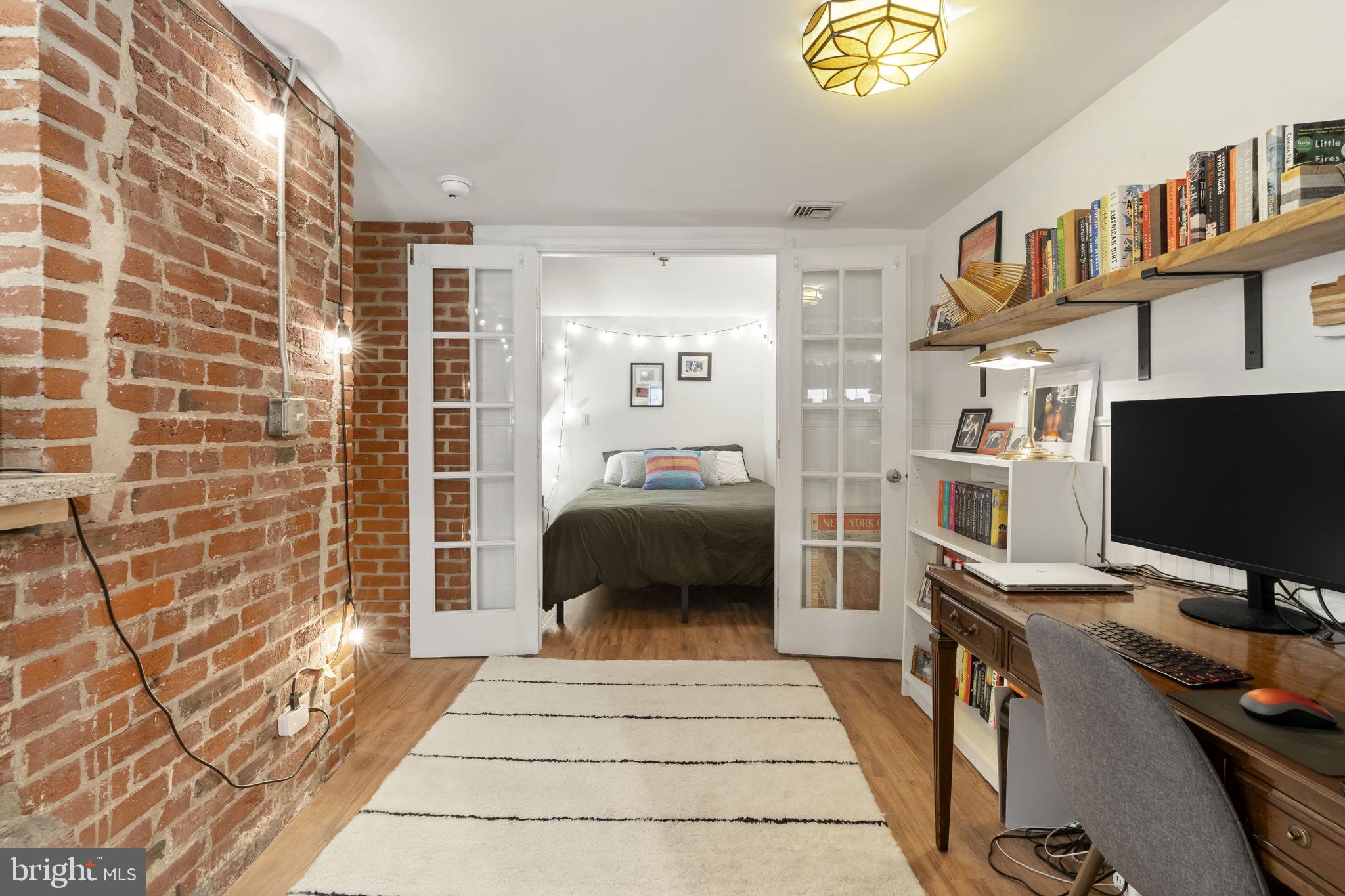 OLD CITY - Residential