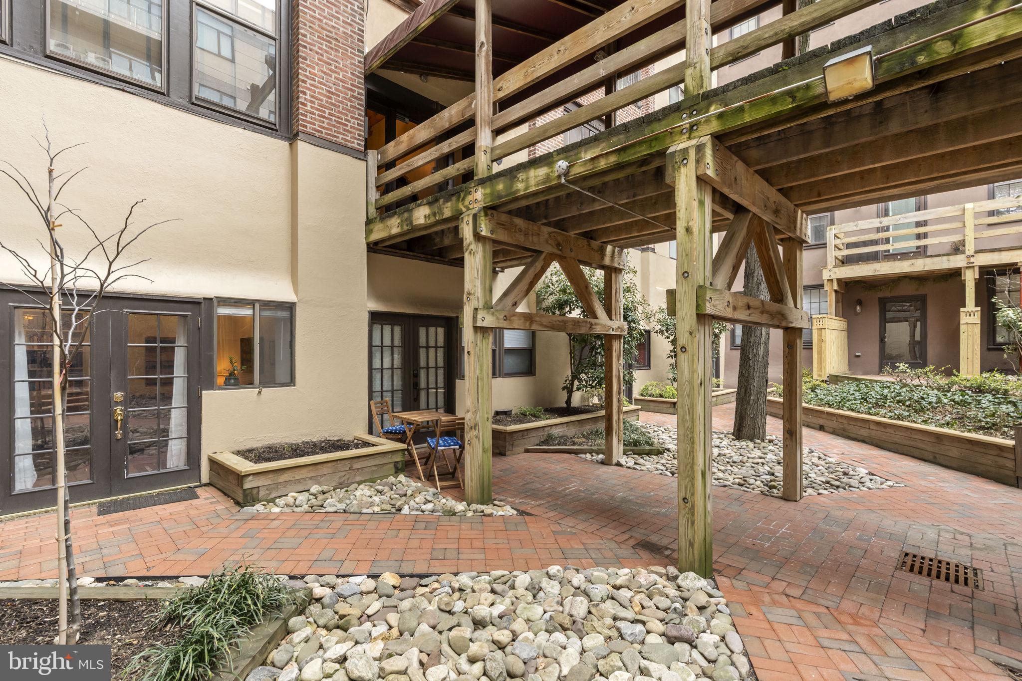 OLD CITY - Residential