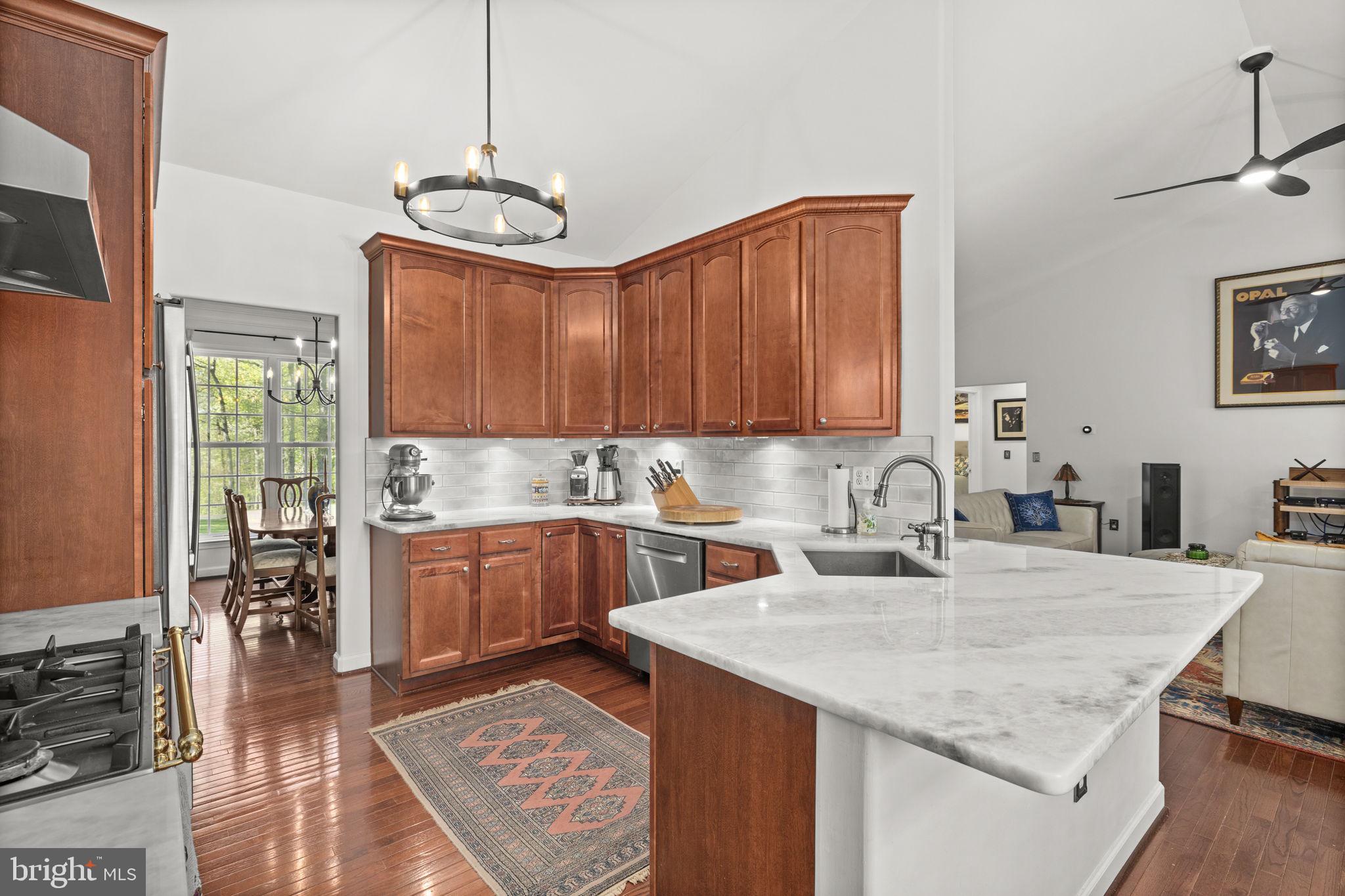 ROCKLAND CREEK ESTATES - Residential