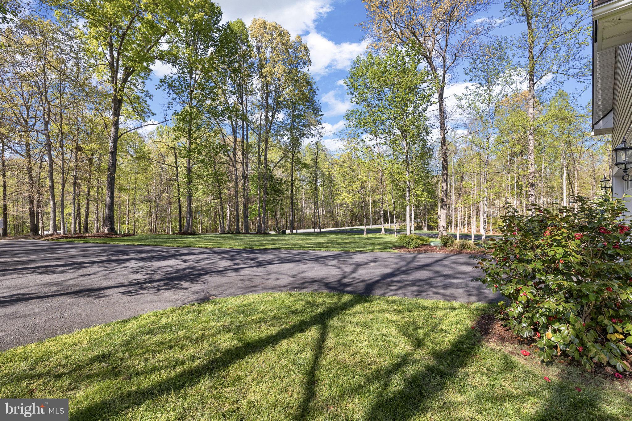 ROCKLAND CREEK ESTATES - Residential