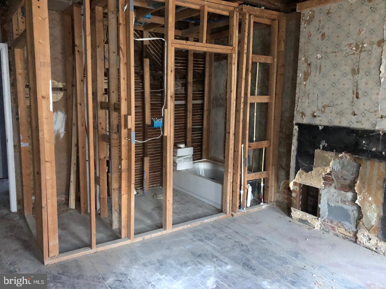 FRANKLIN SQUARE HISTORIC DISTRICT - Residential