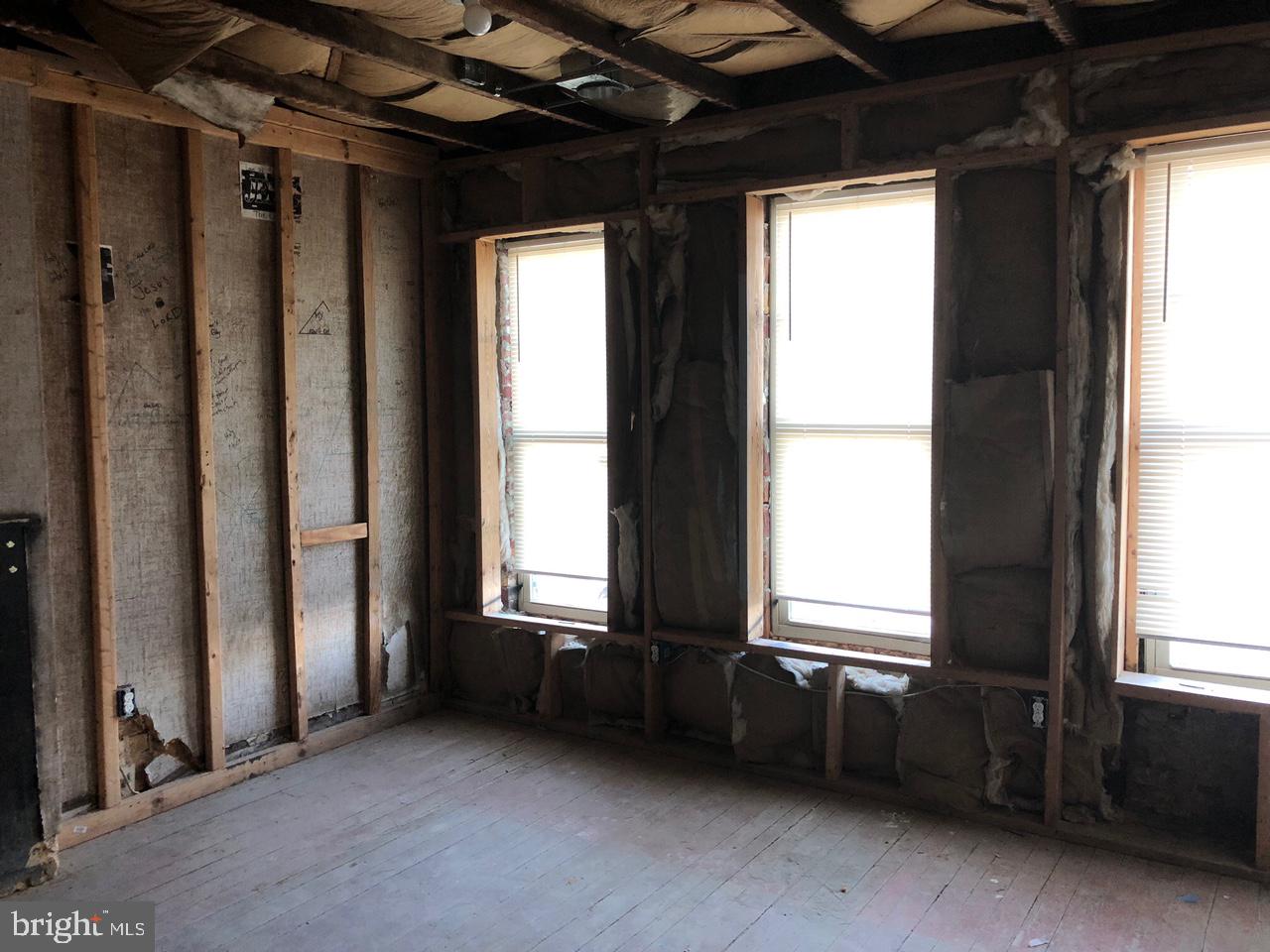 FRANKLIN SQUARE HISTORIC DISTRICT - Residential