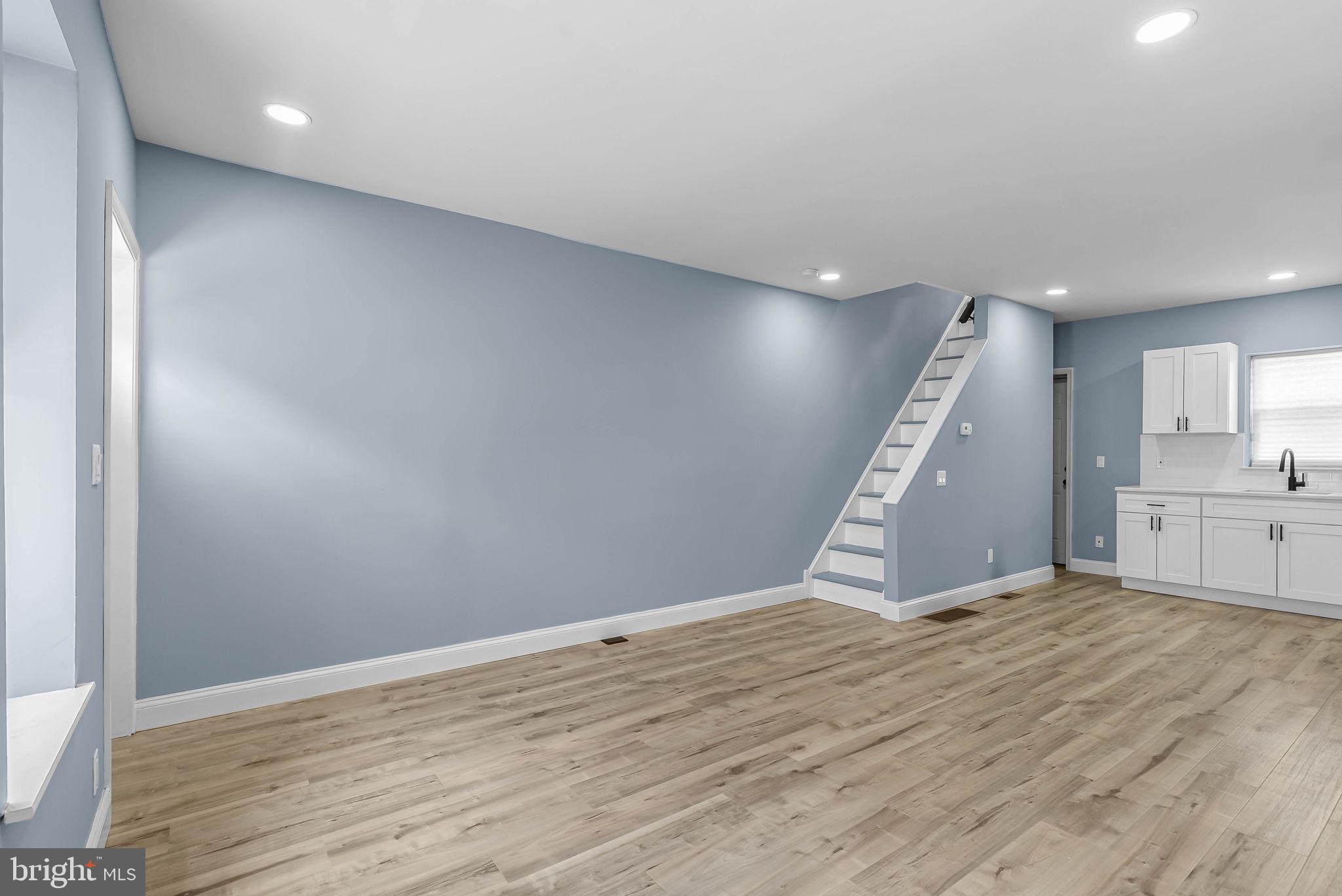 1541 S STILLMAN STREET