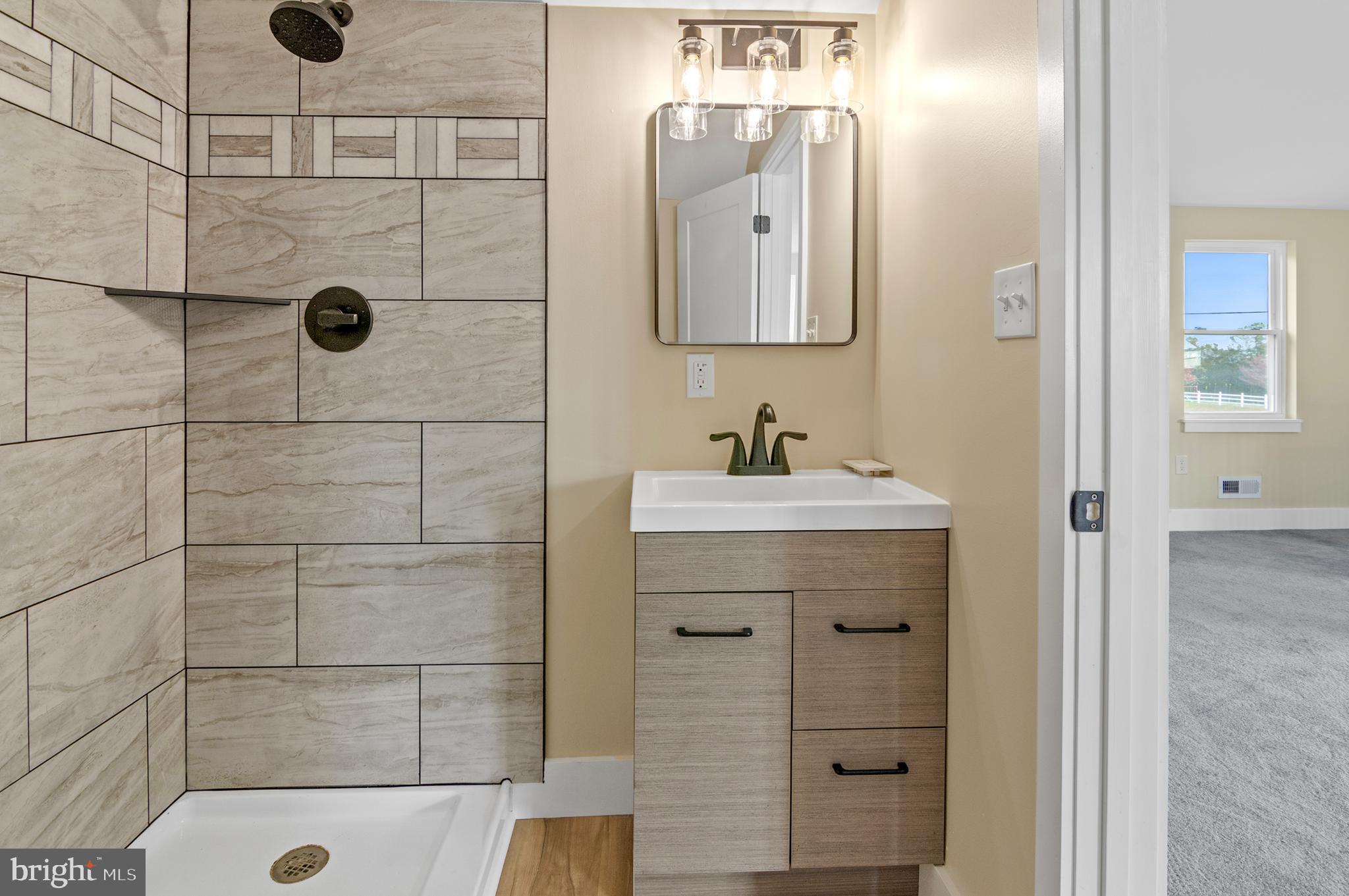 COLORA - Residential