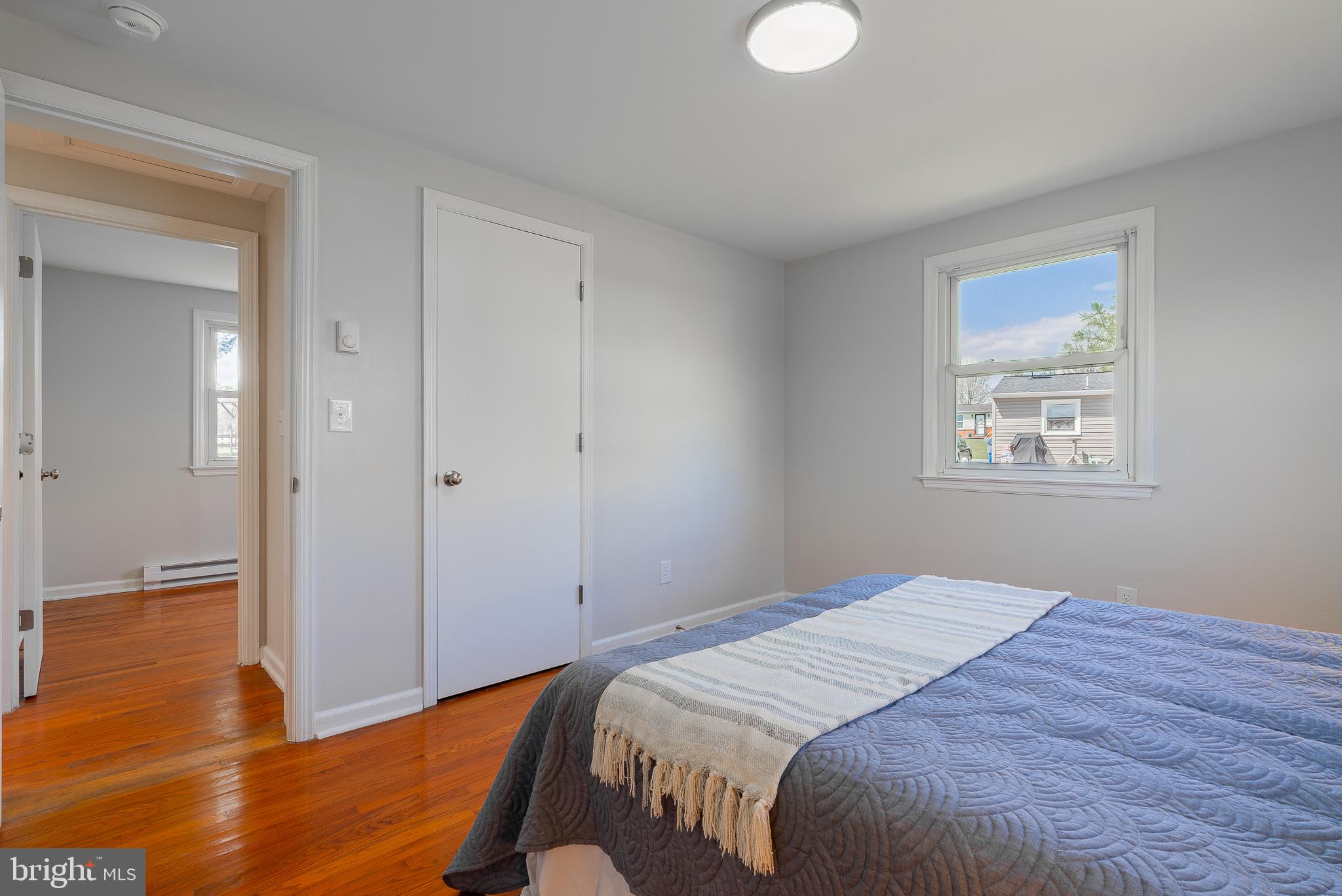 DUTCH LANE - Residential