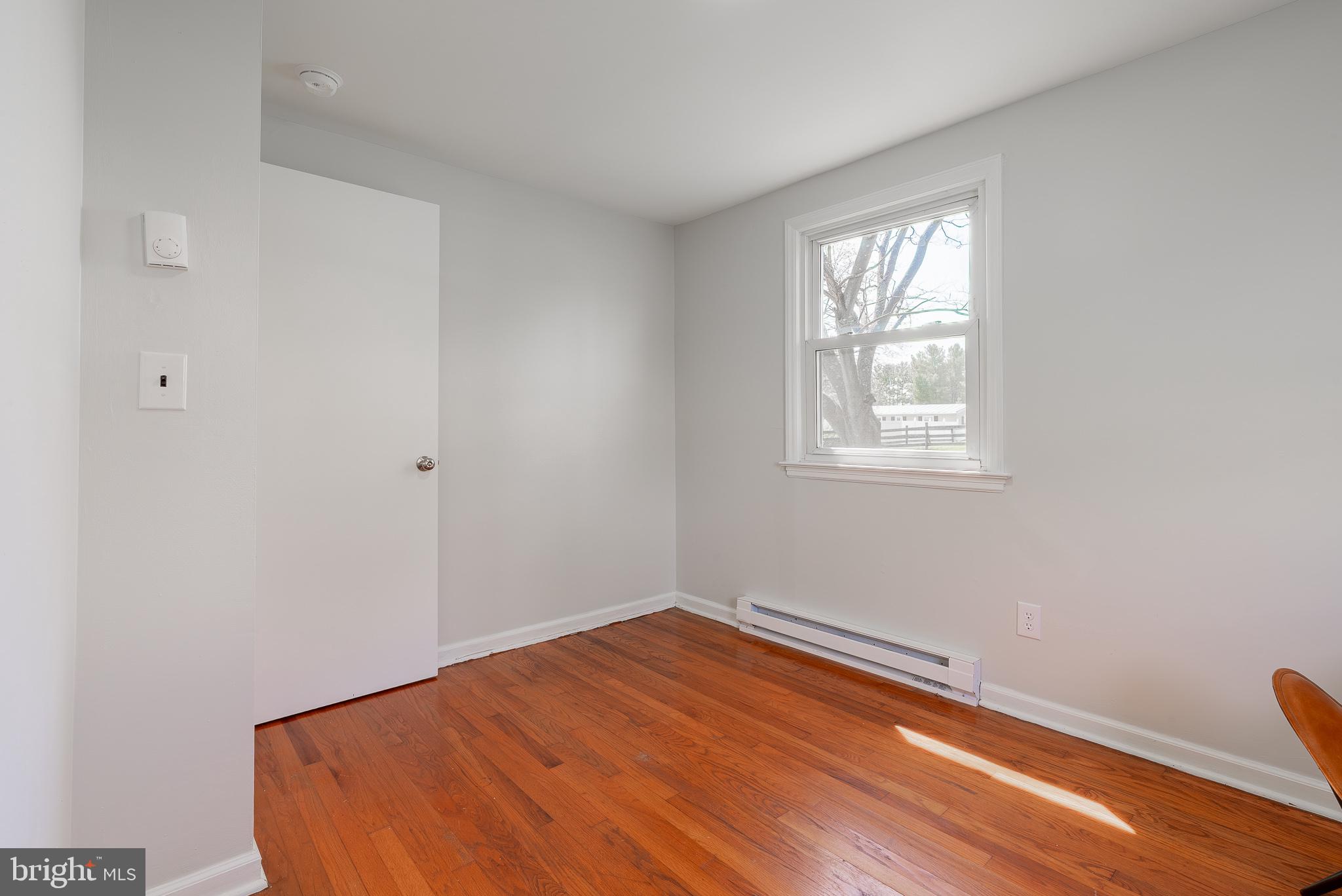 DUTCH LANE - Residential